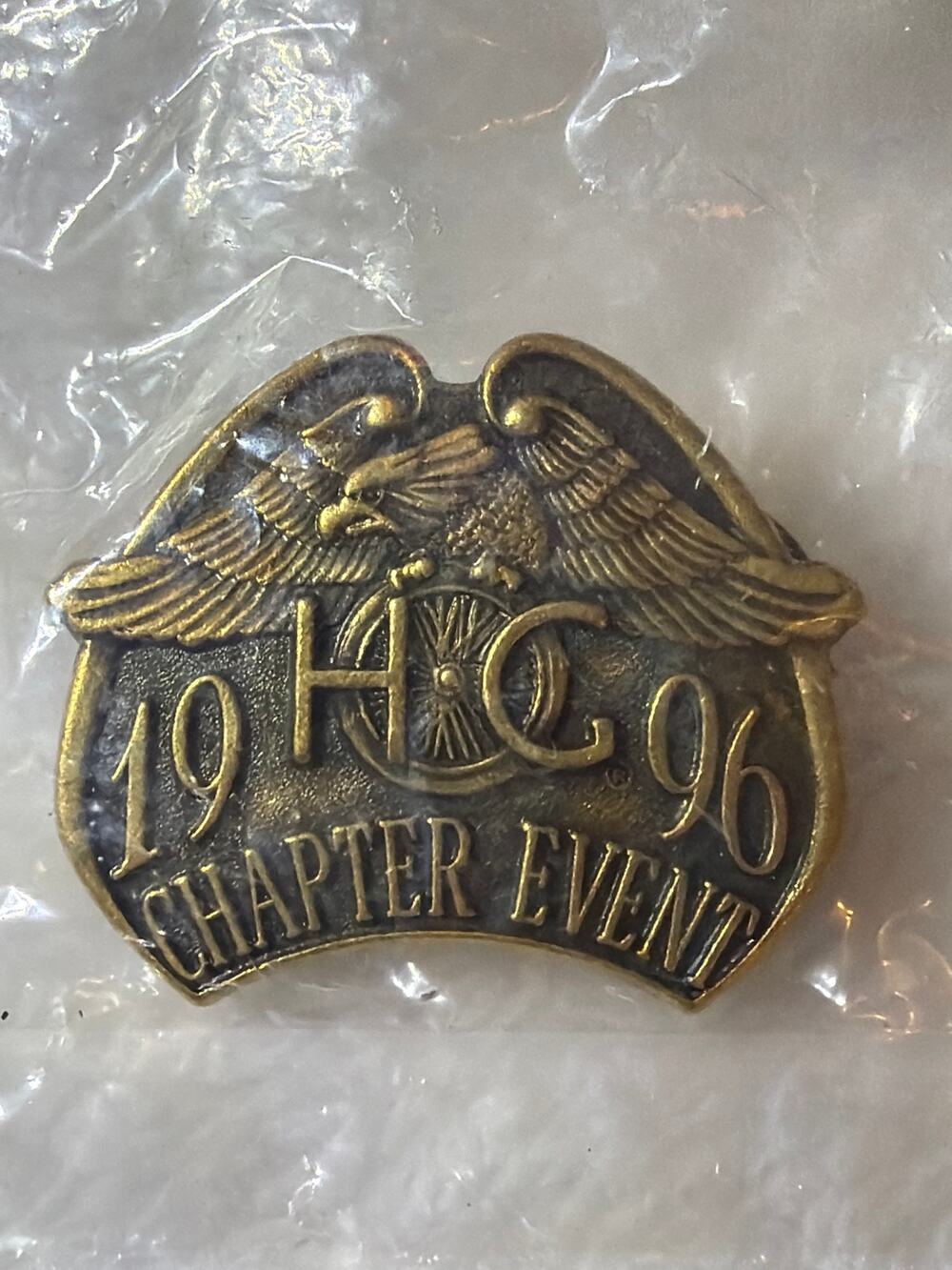 Vintage 1996 Harley Davidson HOG Chapter Event Eagle Brass Tone Vest Pin